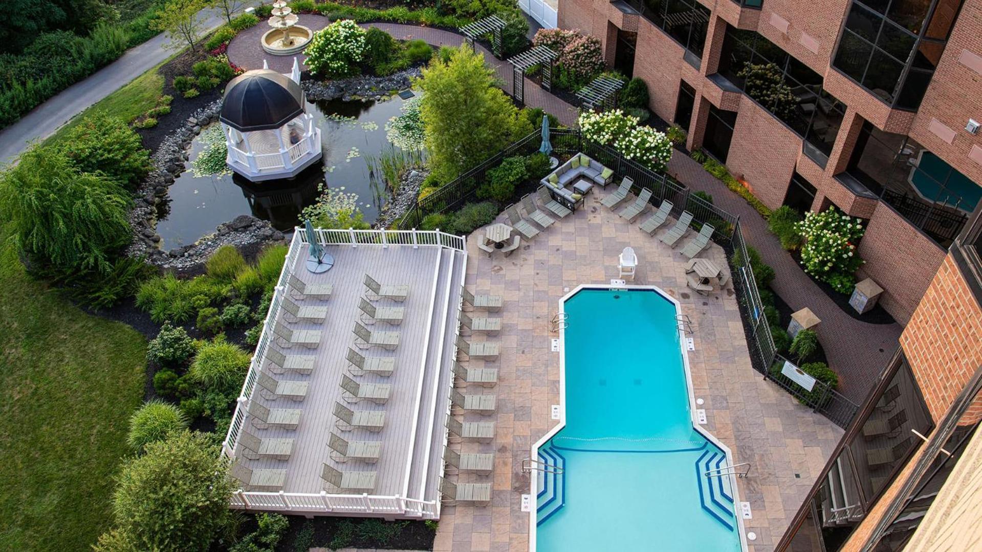 Woodcliff Hotel And Spa Victor Exteriér fotografie